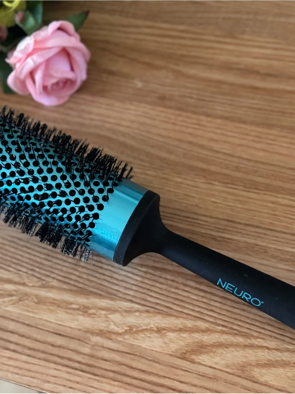 Smooth Round Styling Brush Neuro - Teal & Black